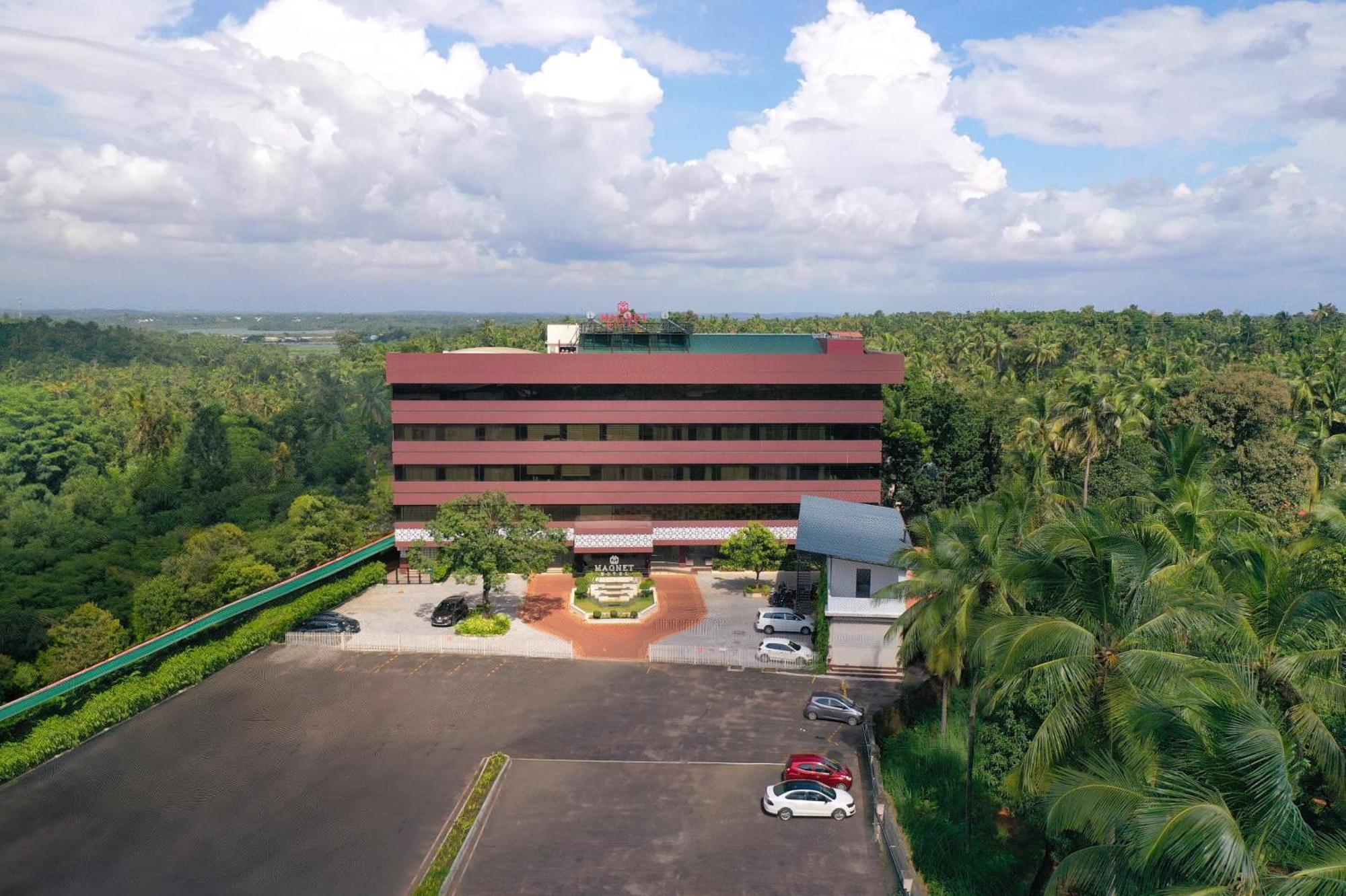 Magnet Hotel كانور المظهر الخارجي الصورة